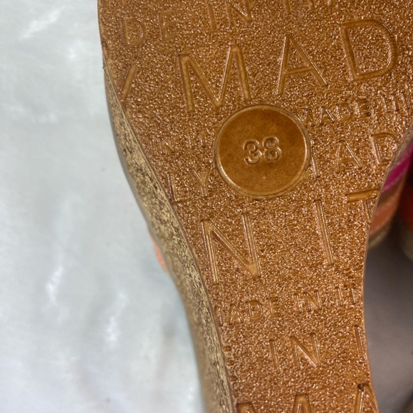 Spring Step Made in Italy 7.5
Leather Cork Wedge Sandal - Picture 9 of 9